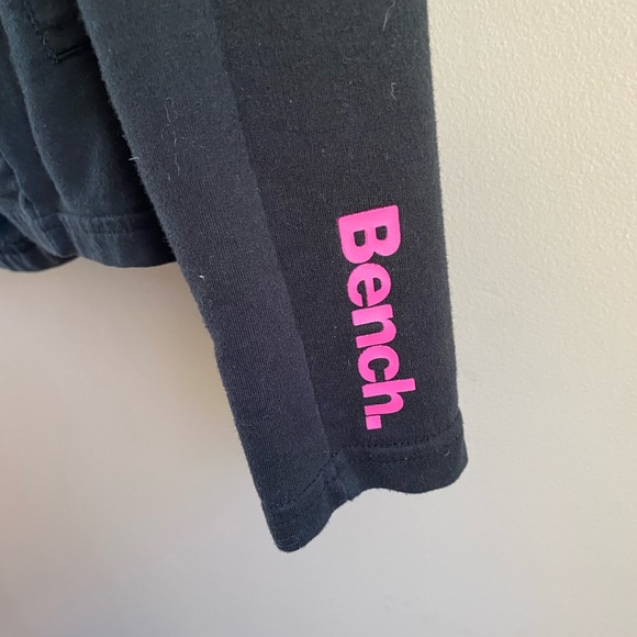 🌸🌸🌸 3/25$ Bench sweater - Picture 2 of 3